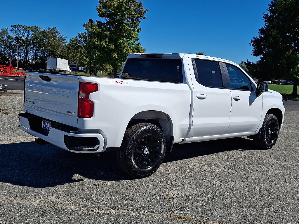 Used 2026 Chevrolet Silverado 1500 RST AWD/4WD image 12