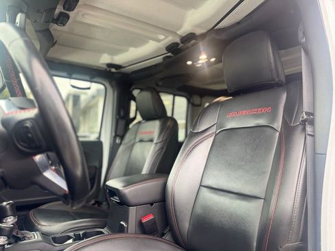 Used 2021 Jeep Wrangler Unlimited Rubicon w/ Uconnect 4C Nav & Sound Group image 17