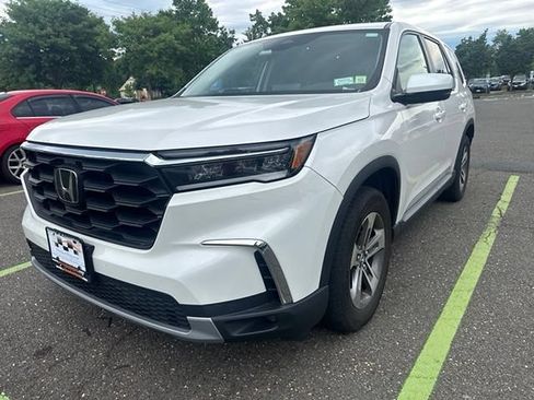 Used 2024 Honda Pilot EX-L image 2