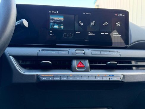 Used 2025 Kia K4 FWD image 31