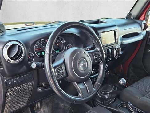 Used 2012 Jeep Wrangler Rubicon w/ PWR Convenience Group image 10