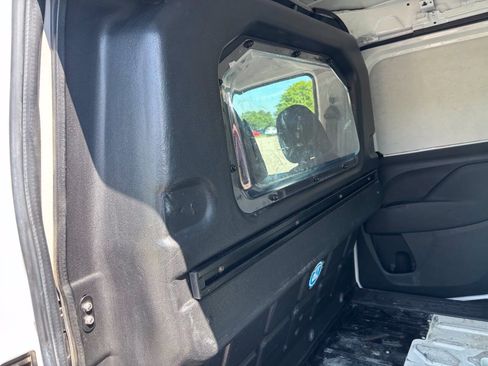 Used 2018 RAM ProMaster City Tradesman SLT FWD image 16