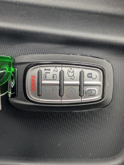 New 2027 Chrysler Pacifica Select FWD image 38