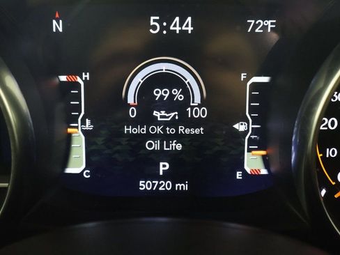 Used 2022 Jeep Gladiator Overland image 17