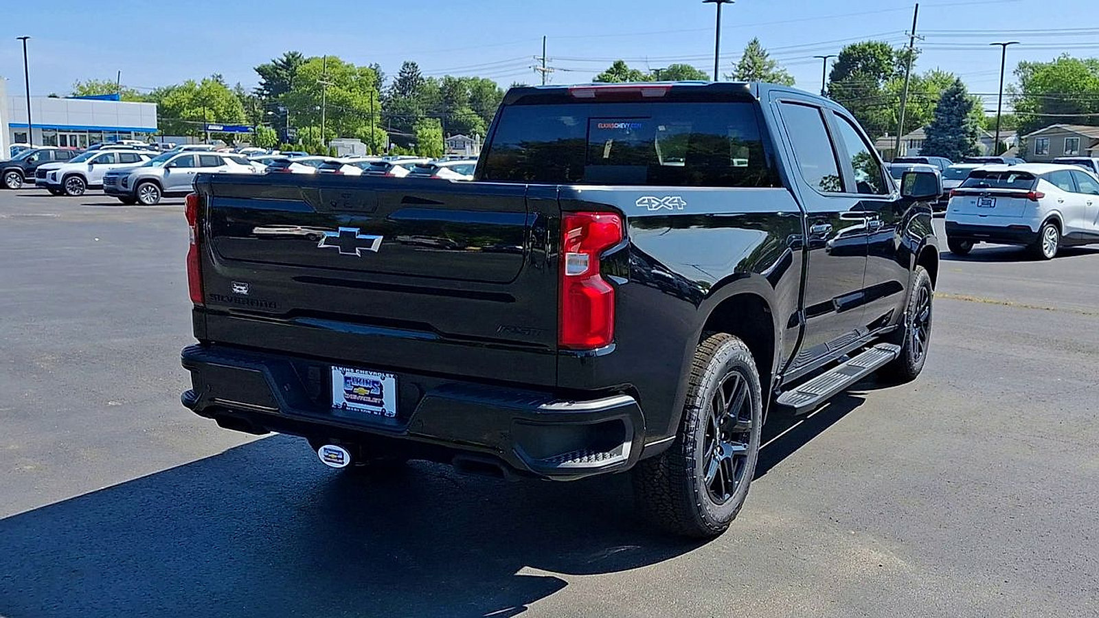New 2026 Chevrolet Silverado 1500 RST w/ Dark Appearance Package AWD/4WD image 2