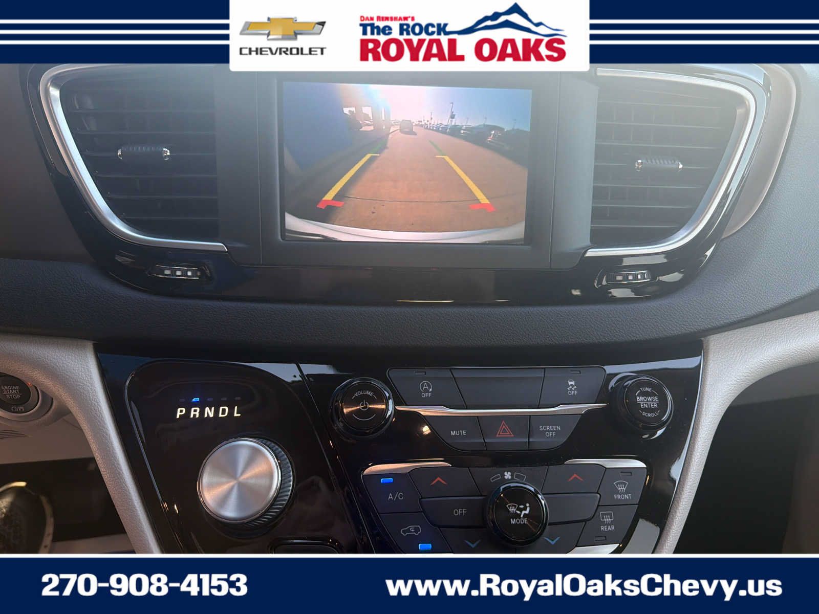 Used 2023 Chrysler Voyager LX FWD image 20