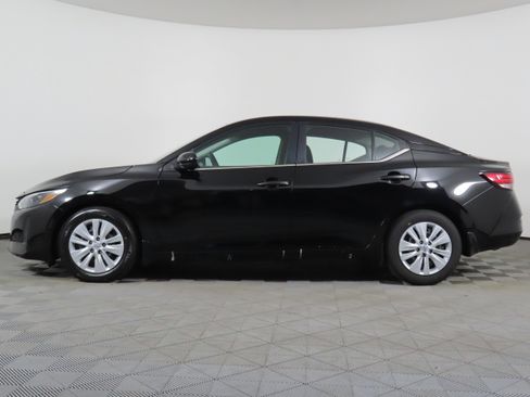 Certified 2025 Nissan Sentra S image 15