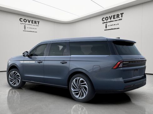 New 2026 Lincoln Navigator L Reserve image 4