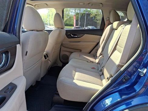 Certified 2019 Nissan Rogue SV w/ Sun & Sound Touring Package AWD/4WD image 10