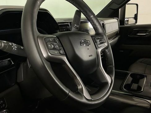 Used 2025 Chevrolet Silverado 2500 ZR2 w/ ZR2 Bison Edition AWD/4WD image 17