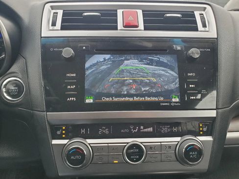 Used 2017 Subaru Outback 2.5i Limited image 16