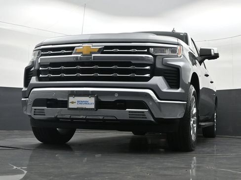 Certified 2025 Chevrolet Silverado 1500 LTZ AWD/4WD image 38