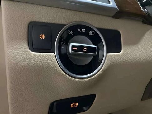 Used 2013 Mercedes-Benz GL 450 4MATIC image 33
