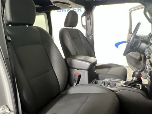 Used 2019 Jeep Wrangler Unlimited Sport AWD/4WD image 27