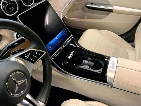 Certified 2023 Mercedes-Benz C 300 4MATIC Sedan image 12