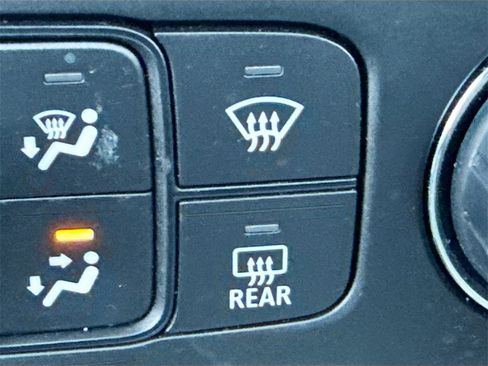 Used 2017 GMC Acadia Denali w/ Technology Package image 22