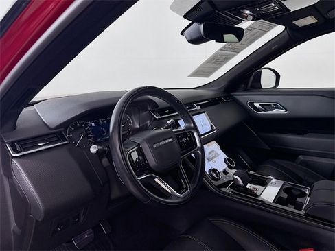 Used 2022 Land Rover Range Rover Velar R-Dynamic S image 9