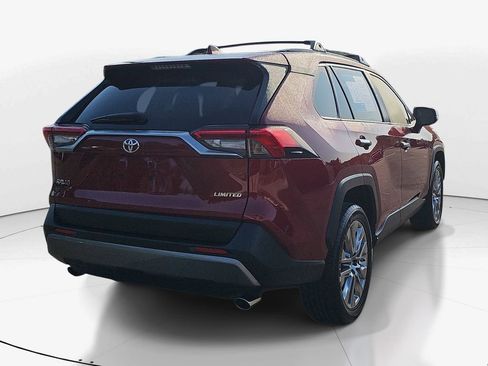 Used 2019 Toyota RAV4 Limited w/ Cold Weather Package FWD image 6