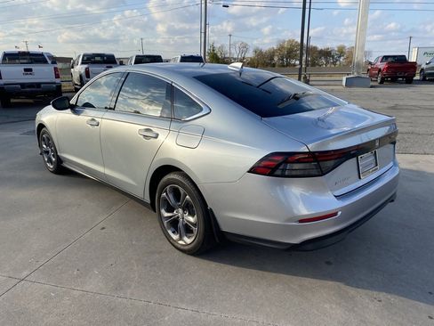 Used 2024 Honda Accord EX image 3