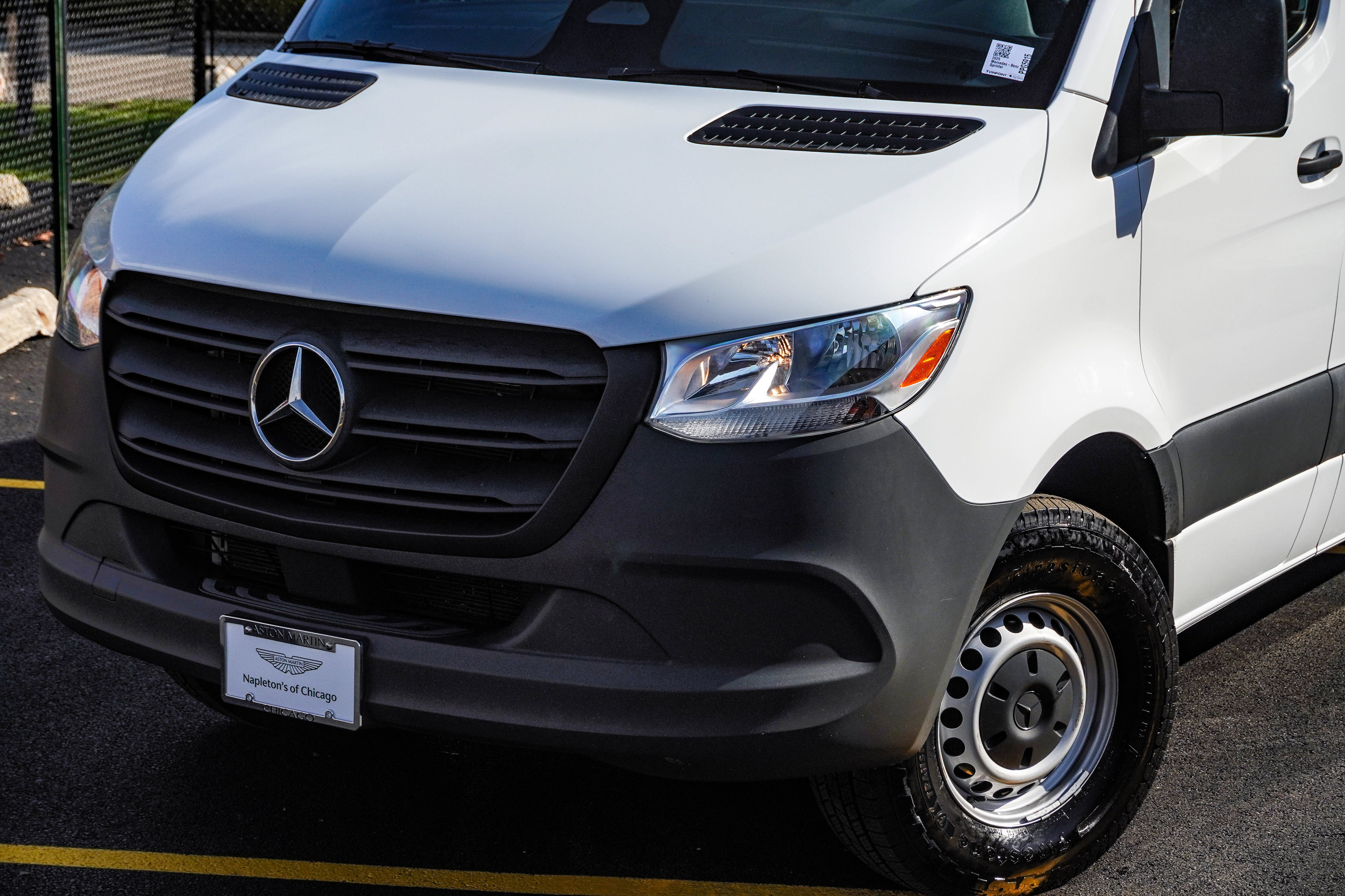 Used 2025 Mercedes-Benz Sprinter 2500 image 4