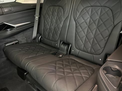 New 2026 BMW X7 xDrive40i image 28