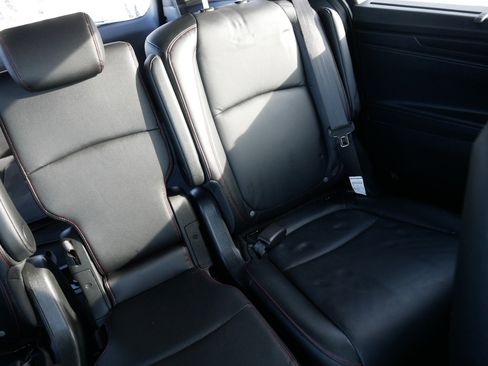 Used 2024 Honda Odyssey Sport image 14