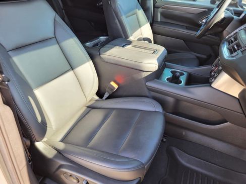 Used 2024 Chevrolet Tahoe Z71 w/ Z71 Off-Road Package image 10