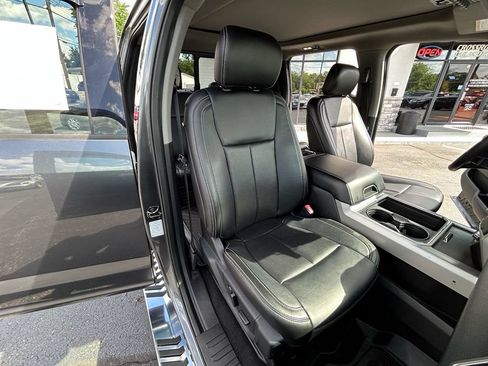 Used 2020 Ford F350 Lariat w/ Lariat Ultimate Package AWD/4WD image 6