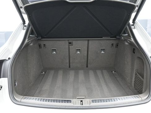 Used 2022 Porsche Macan AWD/4WD image 23
