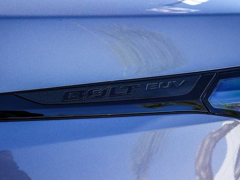 Used 2023 Chevrolet Bolt EUV LT w/ Driver Confidence Package image 13