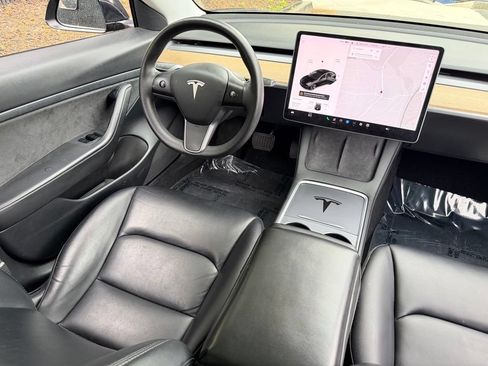 Used 2021 Tesla Model 3 Standard Range Plus RWD image 39