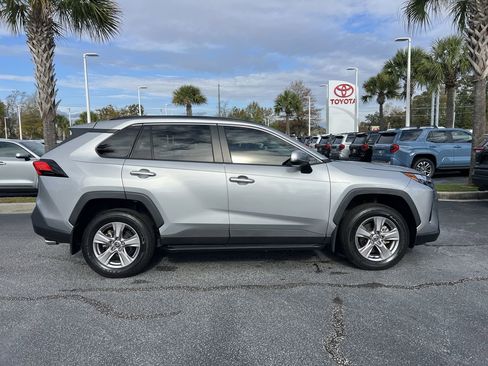 Used 2022 Toyota RAV4 XLE image 11