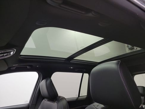 New 2025 Jeep Grand Cherokee Limited image 11