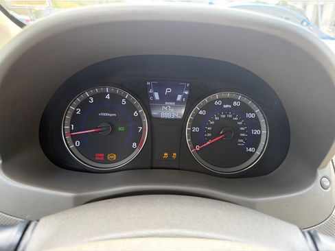 Used 2014 Hyundai Accent GLS FWD image 22
