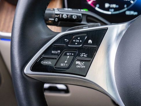 Used 2023 Mercedes-Benz GLC 300 4MATIC w/ Pinnacle Trim Package image 21