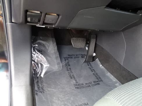 Certified 2025 Toyota RAV4 LE FWD image 16