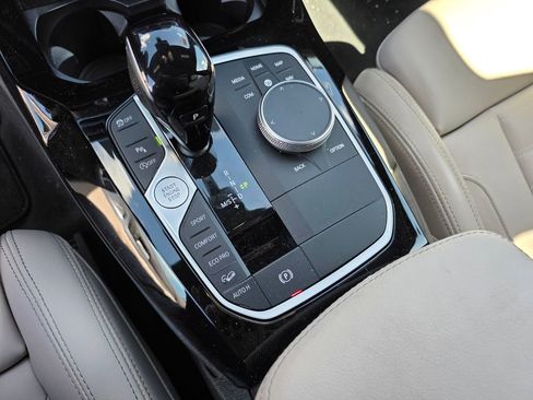 Certified 2024 BMW X3 xDrive30i w/ Premium Package image 21