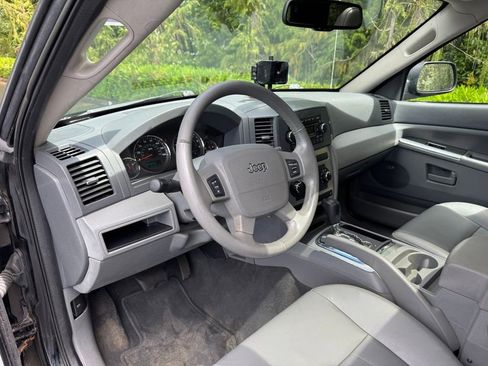 Used 2007 Jeep Grand Cherokee Laredo RWD image 8