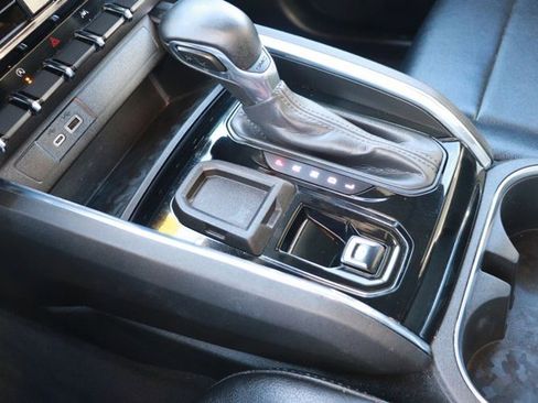 Used 2023 GMC Canyon Elevation w/ Convenience Package image 17