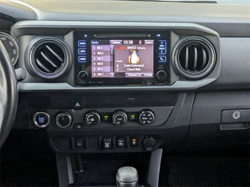 Used 2019 Toyota Tacoma TRD Off-Road image 18