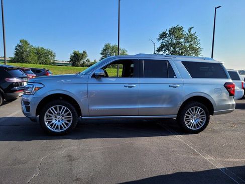 Used 2023 Ford Expedition Max Platinum image 4