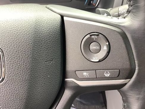 Used 2024 Honda Odyssey EX-L image 25