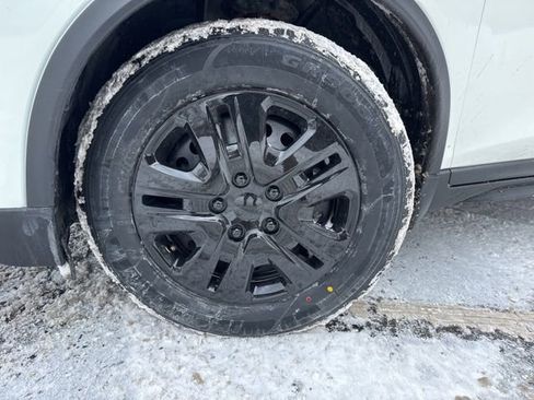 Used 2018 Nissan Rogue S image 28