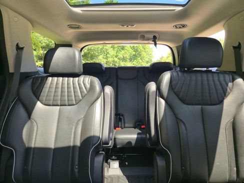 Used 2024 Hyundai Palisade Limited AWD/4WD image 35