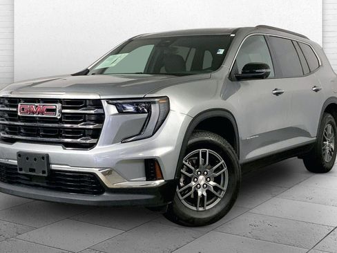 Used 2025 GMC Acadia Elevation FWD image 13