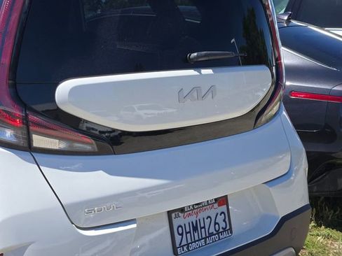 Certified 2023 Kia Soul S FWD image 5