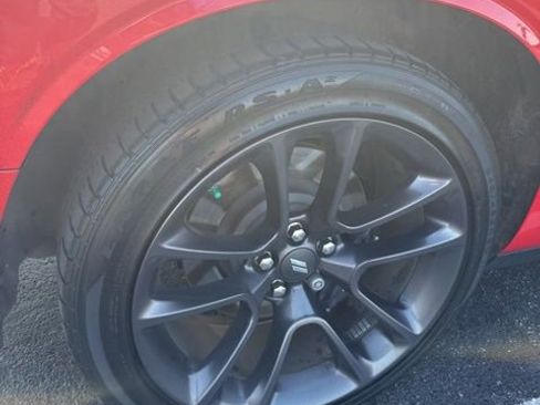Used 2022 Dodge Challenger R/T Scat Pack RWD image 5