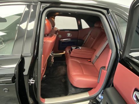 Used 2015 Rolls-Royce Ghost image 38
