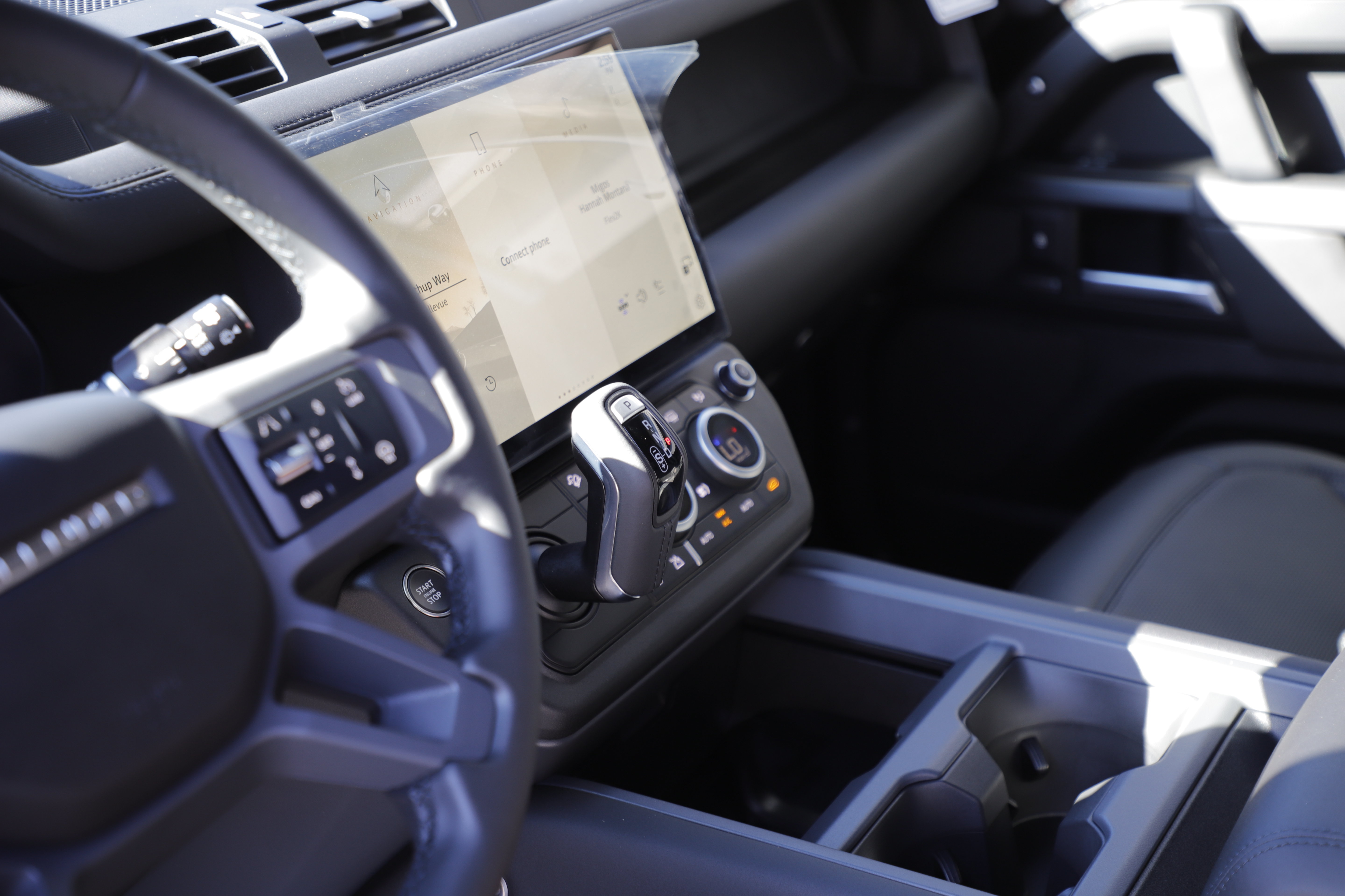 New 2026 Land Rover Defender 110 X-Dynamic SE AWD/4WD image 20