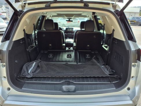 Used 2025 Nissan Pathfinder SL w/ SL Premium Package image 25